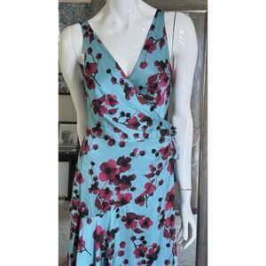 $385 HUTCH Mikki Floral V-Neck Wrap Dress in Blue Red Blossom Print, Size S